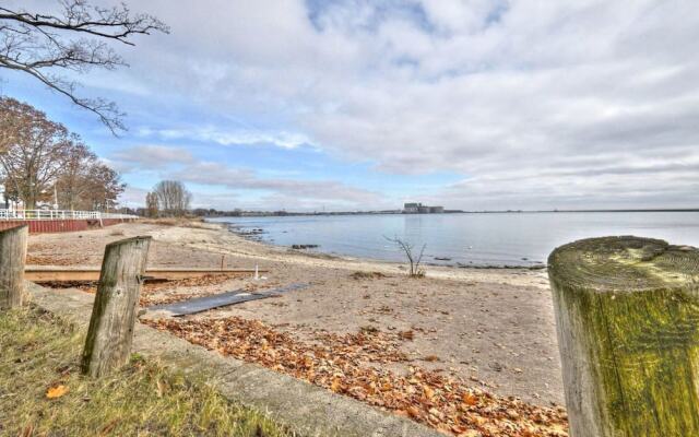 Exclusive Waterfront Beach House Retreat