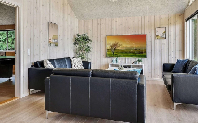 Chic Holiday Home in Hovedstaden near Sea