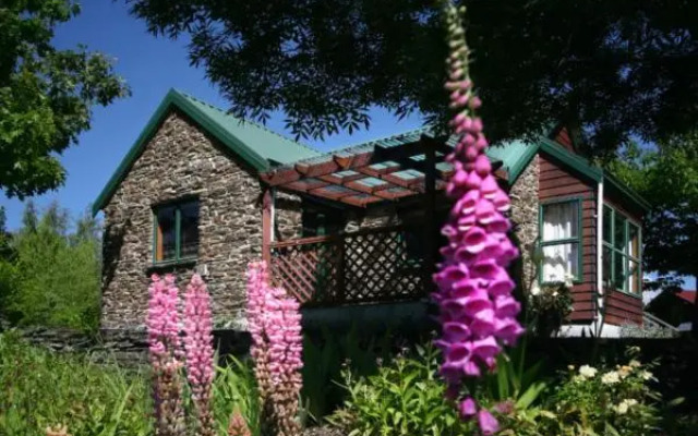 Tranquil Tipperary - Arrowtown Holiday Home