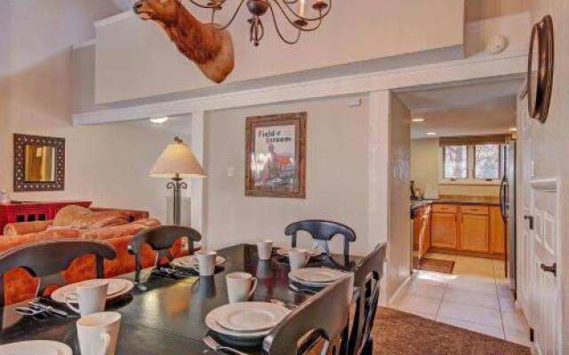 Lance'S West 7 Condominium