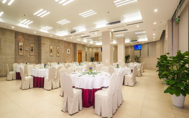 Huachen Impression Hotel