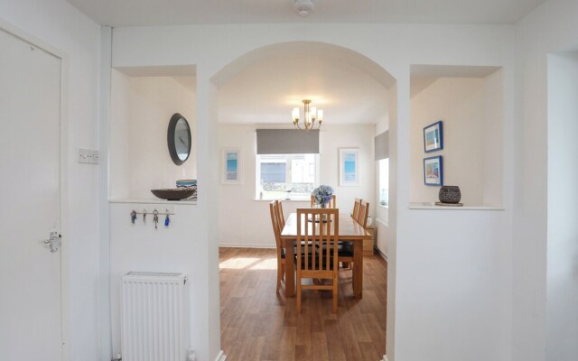 Crows Nest - Rhosneigr