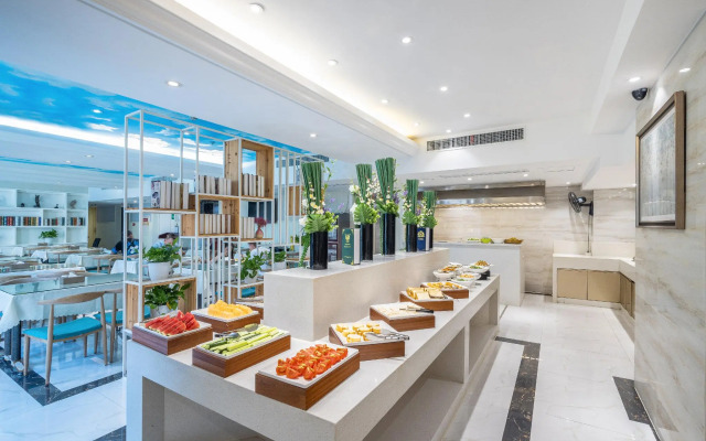 Lingshang Hotel