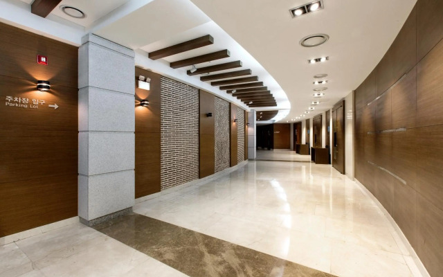 Commodore Hotel Busan