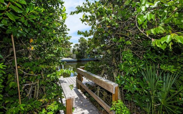 The Village House by Beachside Management