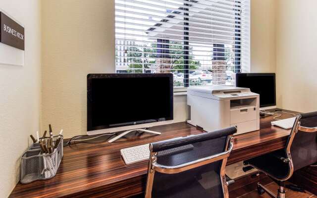 Sleep Inn Dallas Love Field - Medical District