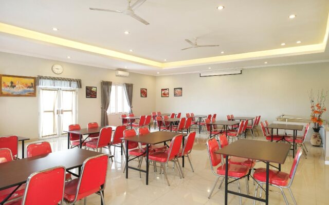 RedDoorz Plus @ Hotel Star 88