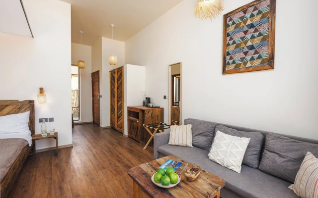 Clove Island Essence & Spa Boutique