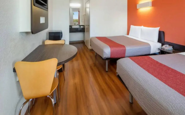 Motel 6 Ventura, CA - South