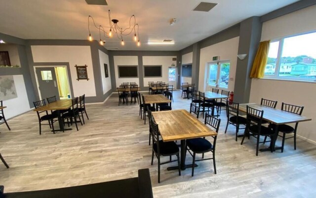 Cozy 2 Bedroom Lodge in Sandown, Isle of Wight