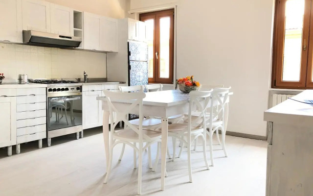 CLUA Holiday House