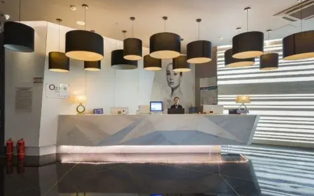 Beijing Blue Fish Wisdom Hotel (Beijing Olympic Sports Center Lishuiqiao South Subway Station)