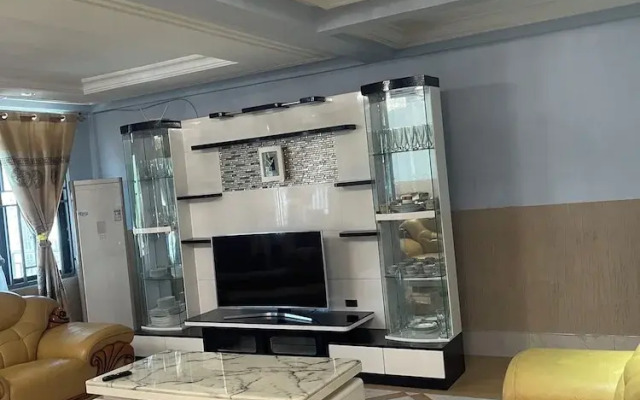 CRL Apartment 2