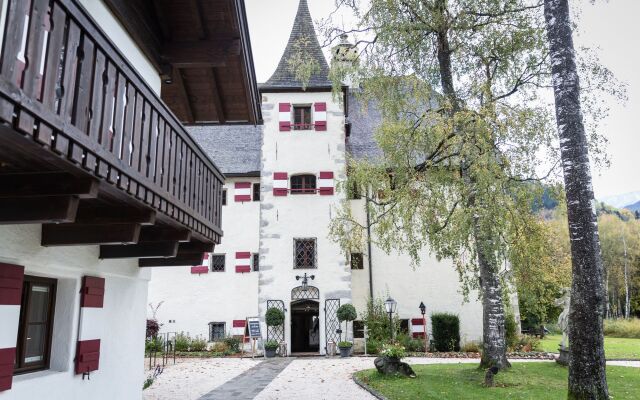 Schloss Prielau Hotel & Restaurants