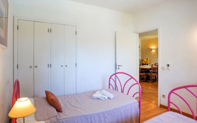 Beautiful Holiday Home in Vilamoura With Private Pool