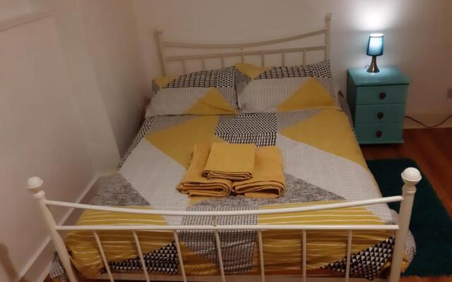 Ground Floor Barmouth Centre Apartment With Garden