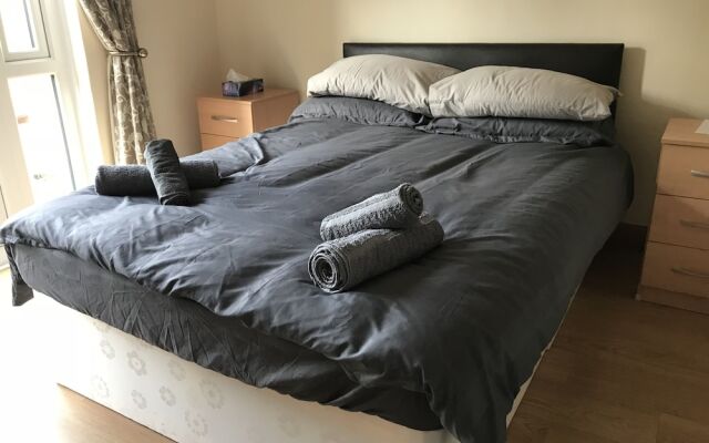 Holmbury Gardens B&B