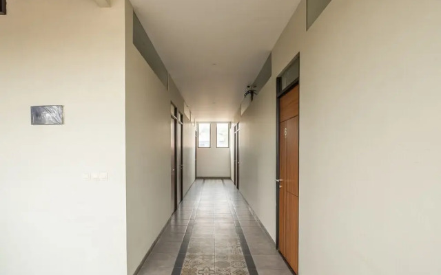 OYO 535 Cileunyi Residence