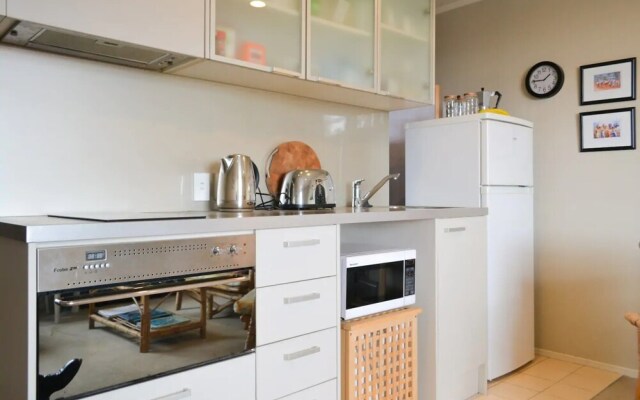 Uptown Top Floor Studio Apartment