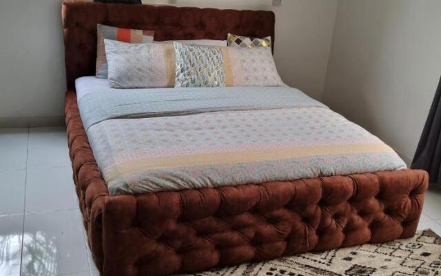 Luxurious 3-bed Apartment in Cantonments, Accra