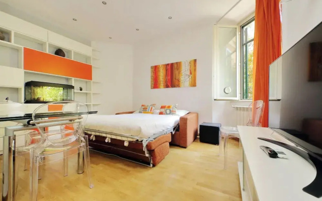 Cozy flat neat the Univesity