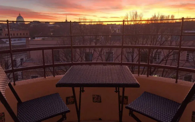 Bright and Nice Flat 10 Minutes From Vatican