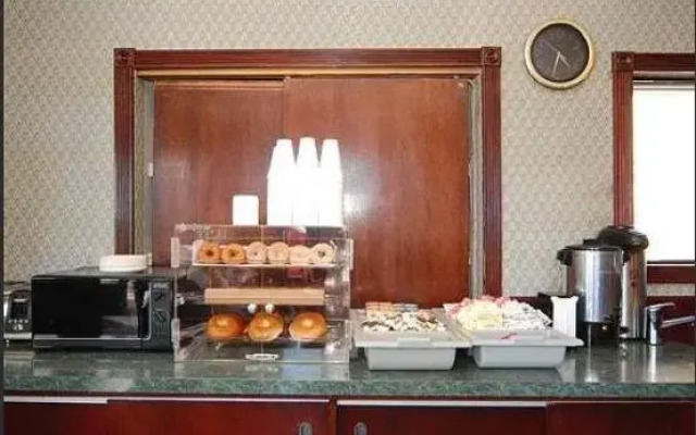 Days Inn Newark Liberty International Airport