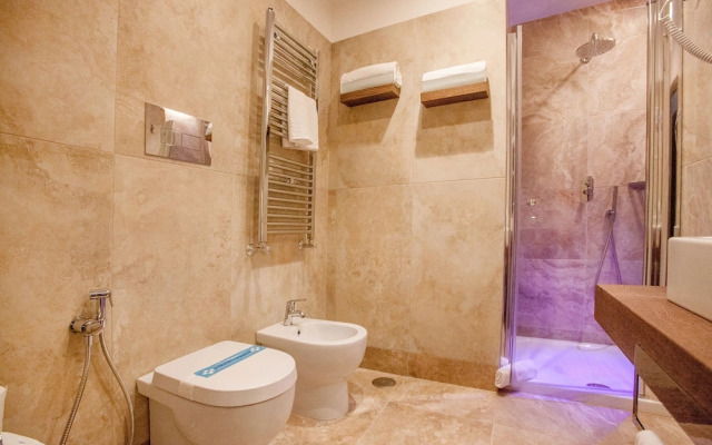 Classic Comfort Room Naples City Center
