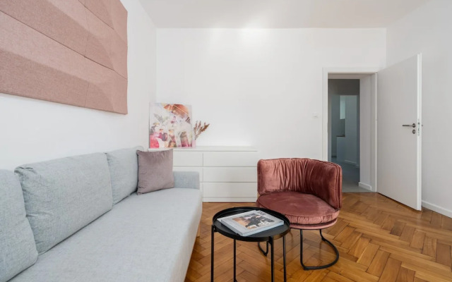 Rycerska Apartments by Renters