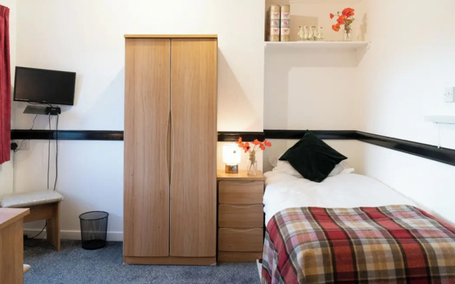 Dunedin House Huntly