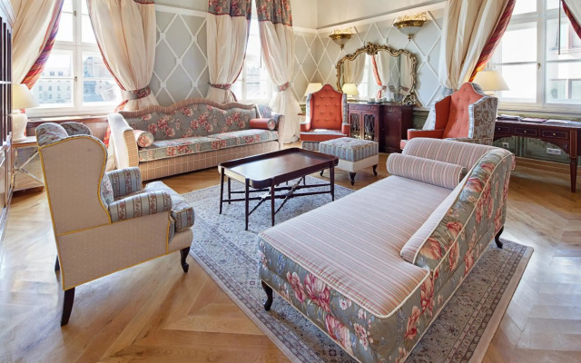 The Bonerowski Palace Boutique Hotel