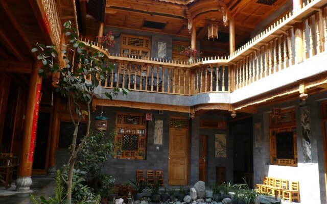 The Moonshine Inn of Dali