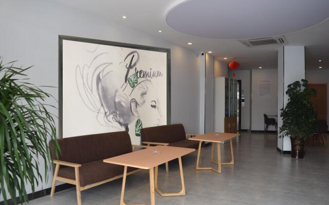 7 Days Premium·Dingxi Railway Station