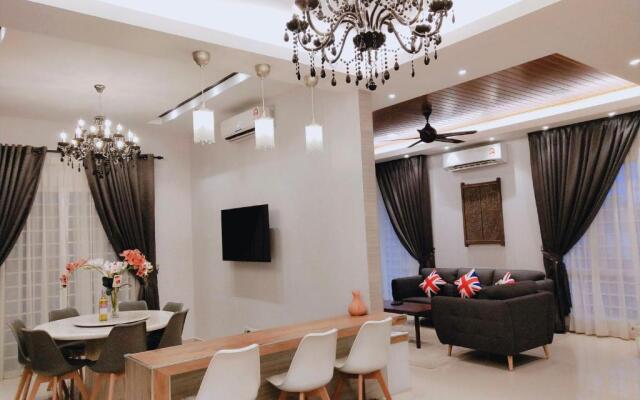 Sea Lion Kuala Selangor Semi-Detached Homestay