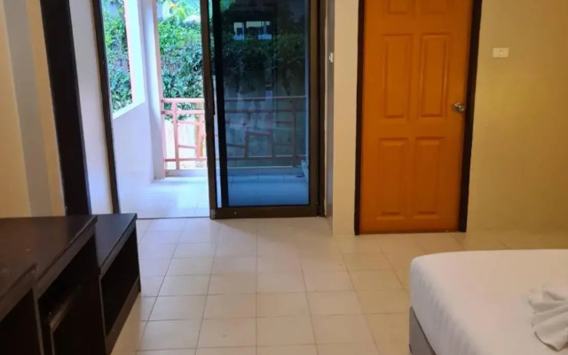 Paddy's Palms Resort