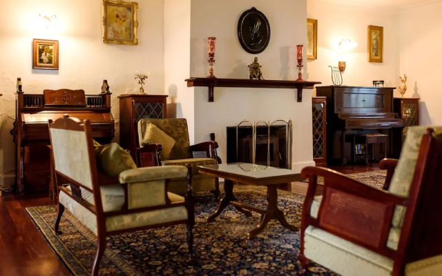 Fairlawn Estate