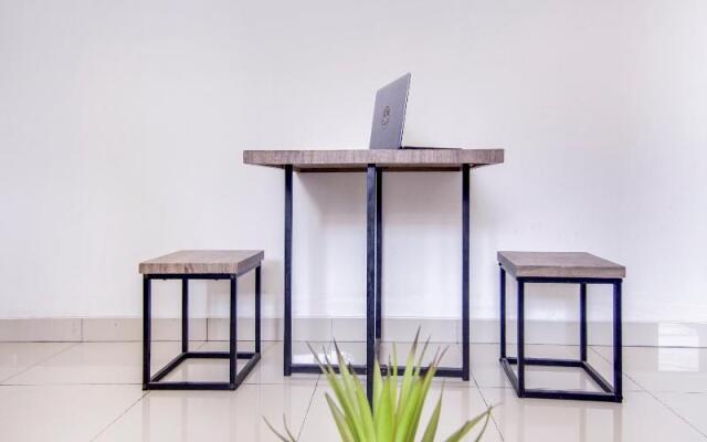 OYO Life 90084 Merpati Place