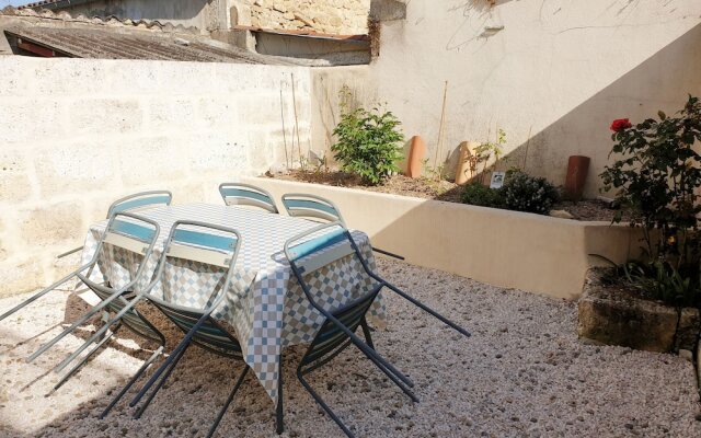 Maison de Ville Confortable Avec Cour Intérieure