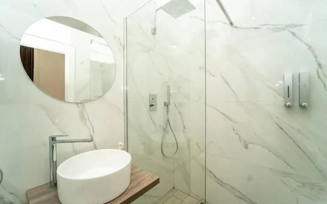 La Piazza Suite