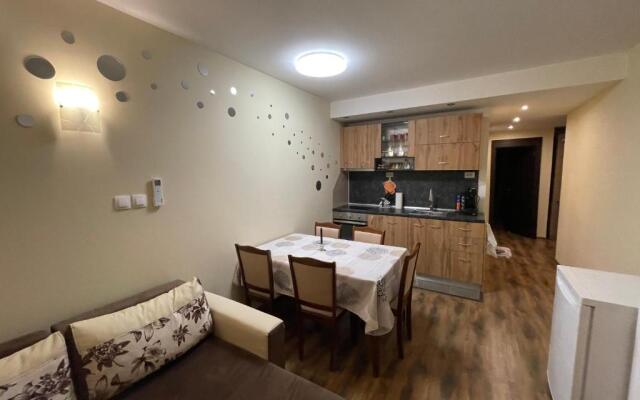 Grand Bansko 1 Family apartment B206