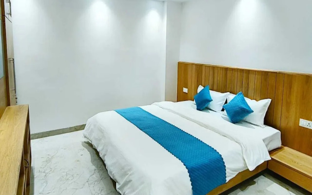 The Crown A Pinnacle of Luxury