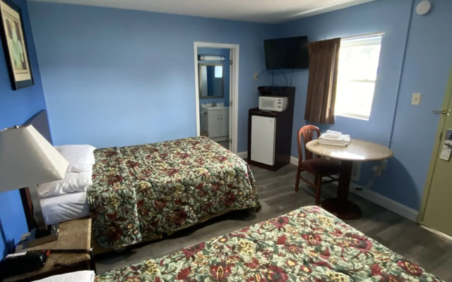 Red Carpet Inn and Suites