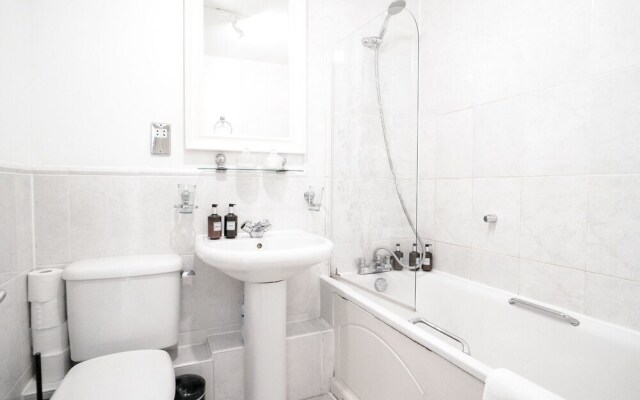 River Thames View Apartment