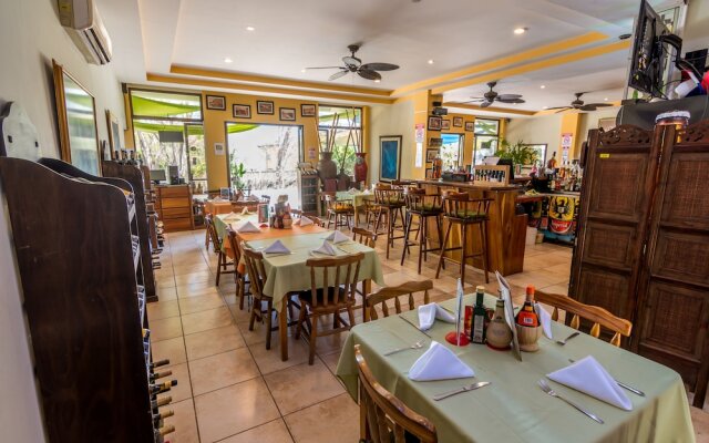 Villas Playa Hermosa Beach Hotel