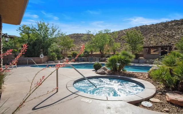 Cliffside Vista Stay for 7!