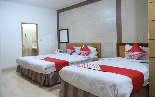 Oyo 497 De Tropis Family Guest House