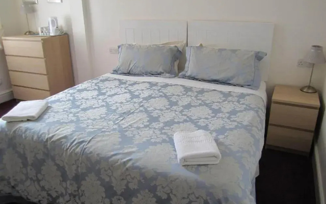 Avoncot Guest House