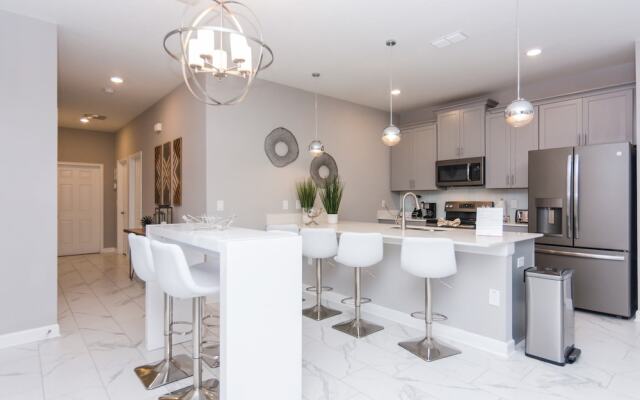Dream Townhome with private pool Close to Disney SL4906