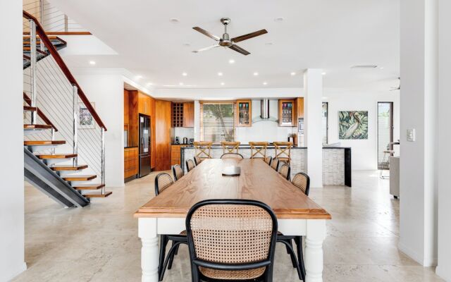 Lux Tropical Haven Mooloolaba Moonda5