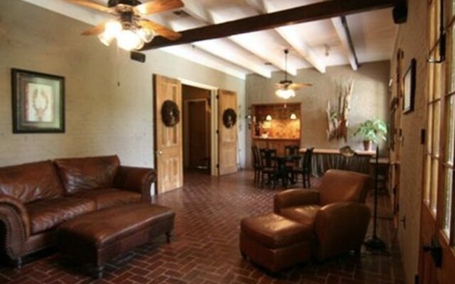 Isabelle Inn Bed & Breakfast